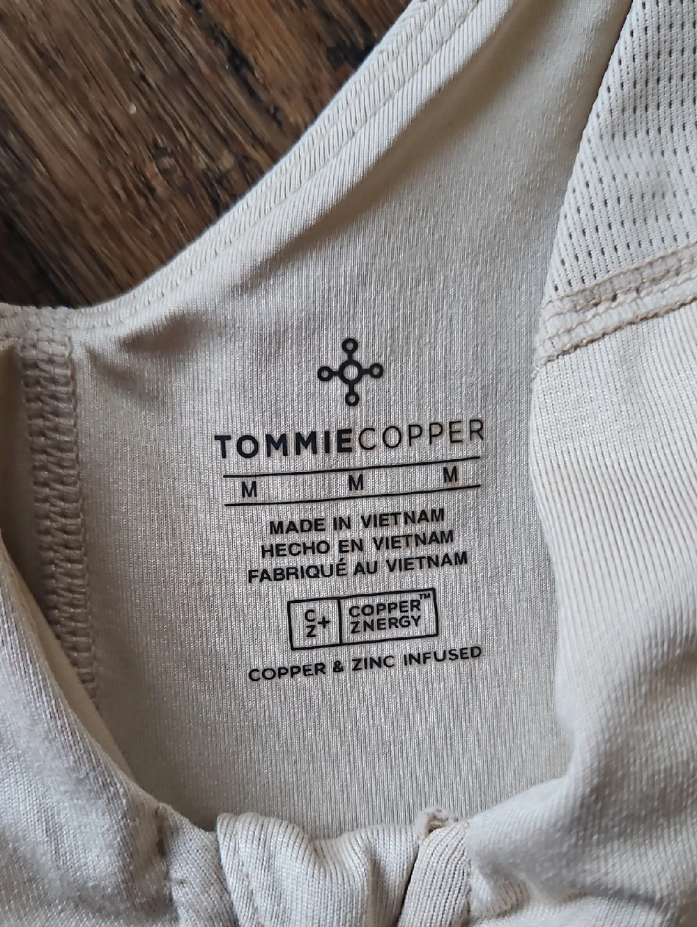 Tommie Copper Nude Front-Zip Shoulder Support Bra Medium‎